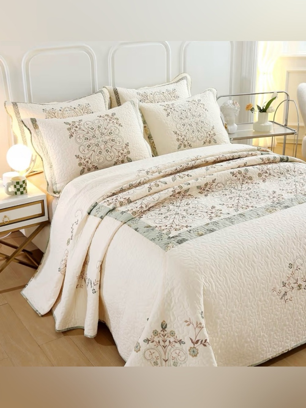 vctops Patchwork Quilt Set Queen Floral Embroidered Cotton w Shams Cottagecore